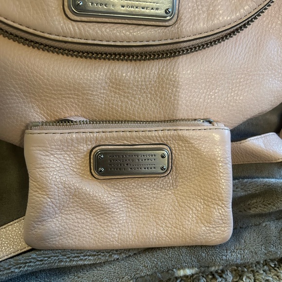 Marc Jacobs Natasha Q Crossbody with matching wallet - Picture 2 of 14